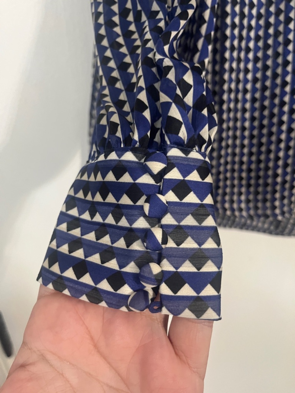 ✨Pattern Blouse✨ - Picture 2 of 5